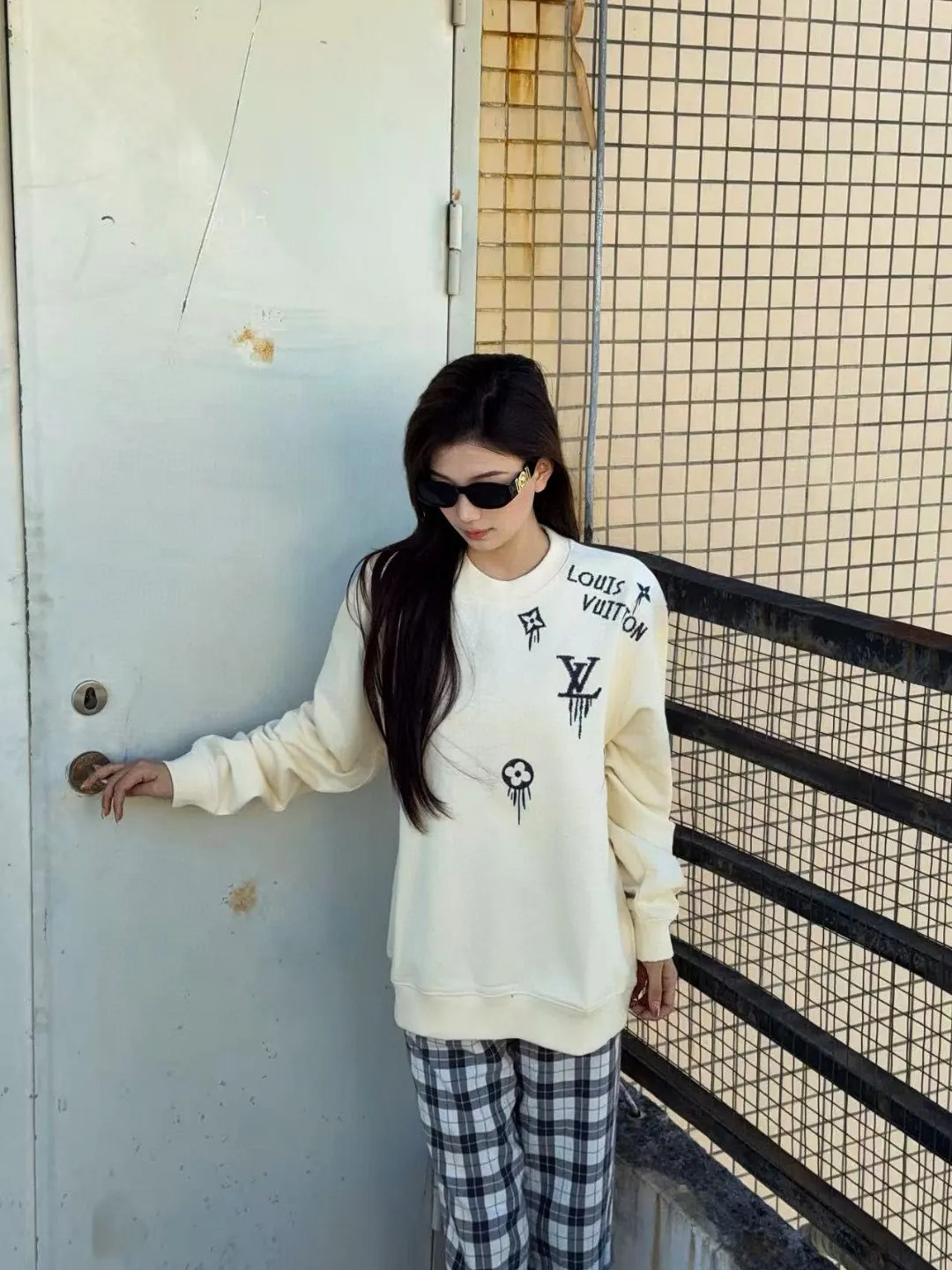 Louis Vuitton/Louis Vuitton 25Fw tassel presbyopic letter embroidered round neck sweatshirt
